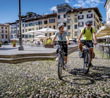 nicola brollo  Ciclovia Alpe Adria - Venzone-Udine-Finanziato dal Fondo europeo di sviluppo regionale e Interreg V-A Italia-Austria 2014-2020 progetto BIKE NAT